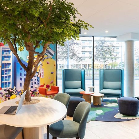 Hotel Ibis Styles Bezons Paris La Defense Exterior foto